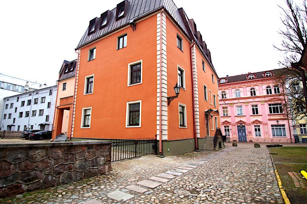 タルトゥPanda House - Luxury In Old Townアパートメント エクステリア 写真